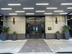 401 E Ontario St in Chicago, IL - Building Photo - Building Photo