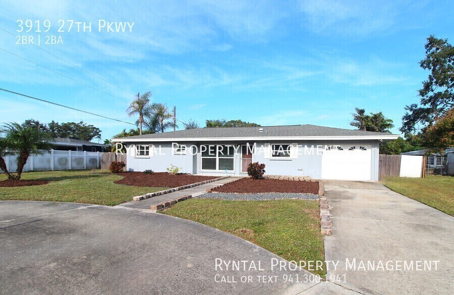 3919 27th Pkwy in Sarasota, FL - Building Photo
