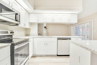 1751 Moss Ct in Kissimmee, FL - Building Photo - Building Photo