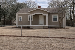 626 Miller Dr in Warner Robins, GA - Building Photo