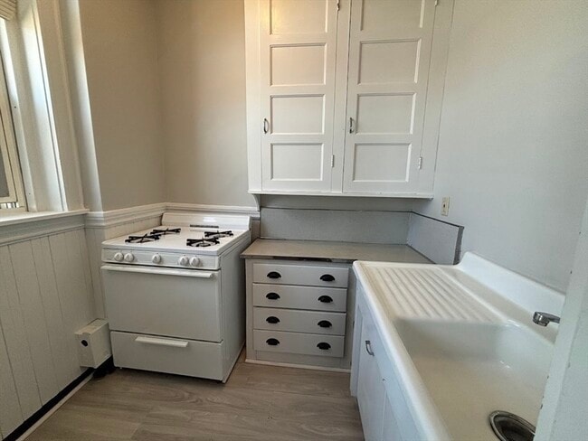 1 Harbor St in Salem, MA - Building Photo - Building Photo