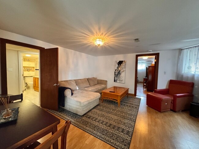 11 Columbus Ave, Unit G