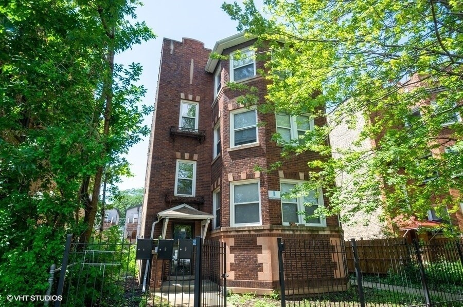 4834 N Springfield Ave in Chicago, IL - Building Photo