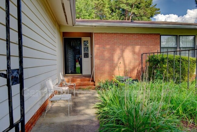 6412 Tomahawk Ln in Charlotte, NC - Building Photo - Building Photo