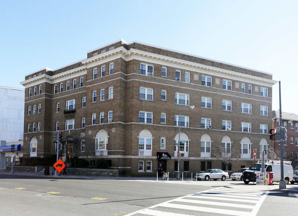 Beverly Court in Washington, DC - Building Photo