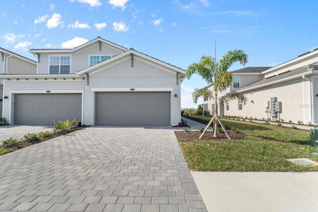 12665 Radiance Ct, Unit 102 in Venice, FL - Foto de edificio - Building Photo