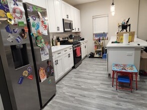 4051 S Prairie Ave, Unit 1 in Chicago, IL - Building Photo - Building Photo