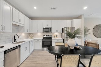 Townes at Blake Farm in Wilmington, NC - Building Photo - Interior Photo