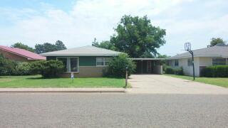 2609 Wallace St in Clovis, NM - Building Photo