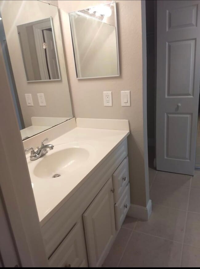 property at 1503 SE Royal Green Cir