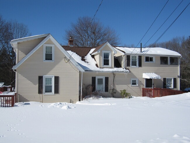 6 Cart Path, Unit 2 in Framingham, MA - Foto de edificio - Building Photo