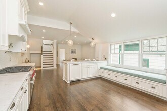 68 Otis St in Cambridge, MA - Building Photo - Building Photo