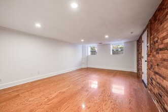 2 Monument Sq, Unit 1 in Boston, MA - Building Photo - Building Photo