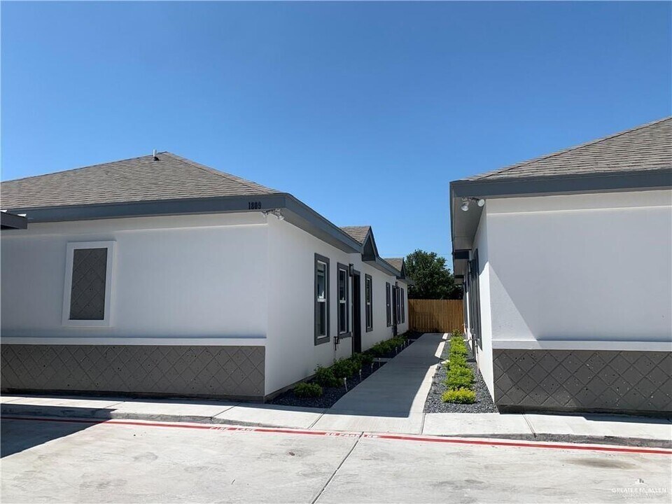 1809 Ramirez St in Mission, TX - Building Photo