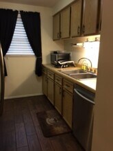 3160 Laurel Ridge Cir in Bridgeville, PA - Foto de edificio - Building Photo