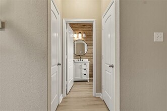 5015 Royal Springs Dr in Forney, TX - Building Photo - Building Photo