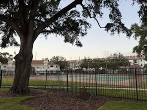 3240 S Semoran Blvd in Orlando, FL - Building Photo - Building Photo