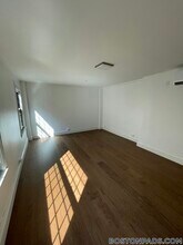 1200 Massachusetts Ave, Unit 317 in Cambridge, MA - Building Photo - Building Photo