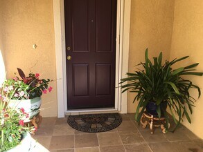 5102 Via Alamitos in Thousand Oaks, CA - Building Photo - Building Photo