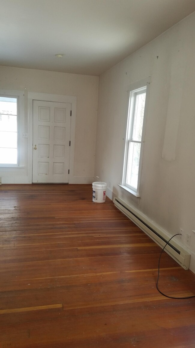 106 E 9th Ave in Ellensburg, WA - Building Photo - Building Photo