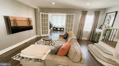 5632 Gainor Rd in Philadelphia, PA - Building Photo - Building Photo