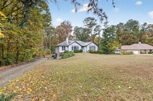 2222 Amber Creek Trail in Buford, GA - Building Photo