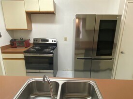 2856 Holly Hall St in Houston, TX - Building Photo