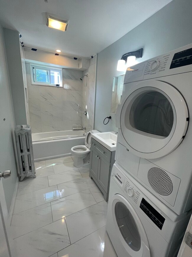 11 Orchard St, Unit Apt1 in Salem, MA - Building Photo - Building Photo