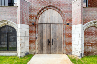 198 Saint Nicholas Ave in Brooklyn, NY - Foto de edificio - Building Photo