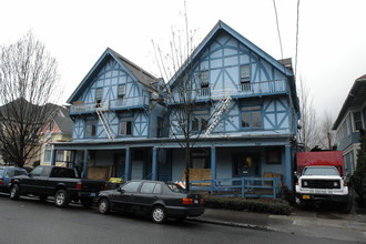 Parke Plaza in Portland, OR - Building Photo - Building Photo