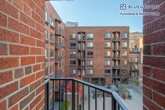 101 W 15th St in New York, NY - Building Photo - Building Photo