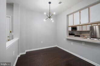 101 Watkins Pond Blvd, Unit 201A1 in Rockville, MD - Building Photo - Building Photo