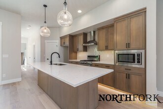 2121 N 34th St in Boise, ID - Building Photo - Building Photo
