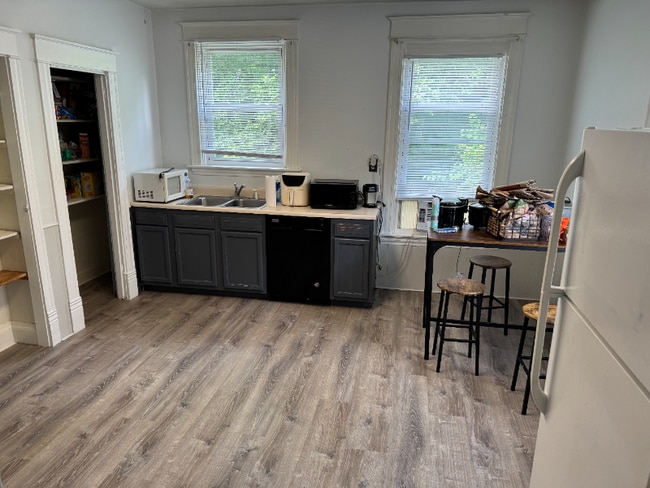 420 Ada St in Cincinnati, OH - Building Photo - Building Photo