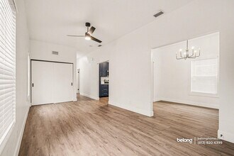 1922 W Main St in Tampa, FL - Foto de edificio - Building Photo