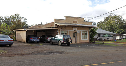 247 California Ave in Wahiawa, HI - Building Photo - Building Photo