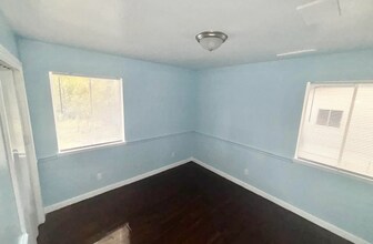 1564 Maria Dr in Jackson, MS - Building Photo - Building Photo