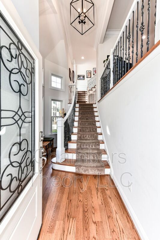 306A Pine St in Falls Church, VA - Building Photo - Building Photo