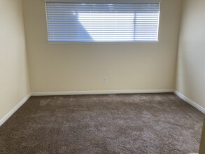 2372 Pepper St in La Verne, CA - Foto de edificio - Building Photo