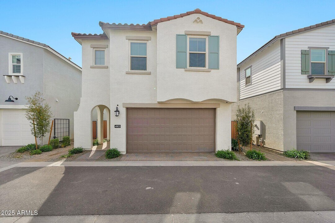 4803 S Ferric in Mesa, AZ - Building Photo