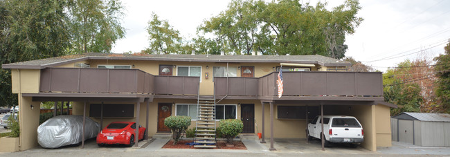 125 W Hamilton Ave (4plex) in Campbell, CA - Building Photo - Building Photo