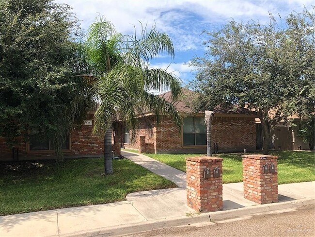 property at 623 S Dfw Dr