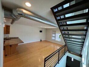 1726 7th St in Sacramento, CA - Building Photo - Building Photo