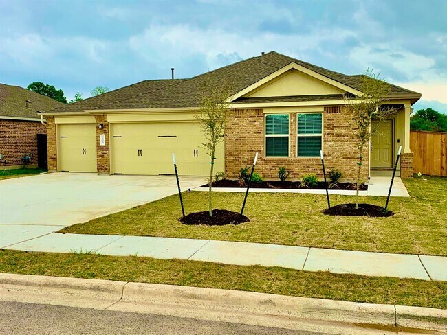 property at 3405 Mikayla Ct