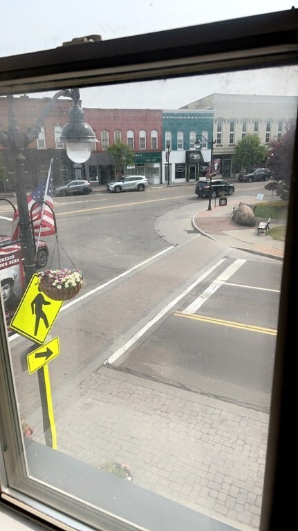 106 N Main St in Horseheads, NY - Foto de edificio - Building Photo