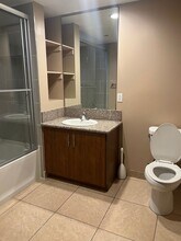 Rubio Villas in Lake Balboa, CA - Building Photo - Interior Photo