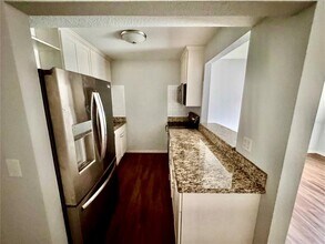 115 Picardy Villa Cir in Brandon, FL - Building Photo - Building Photo