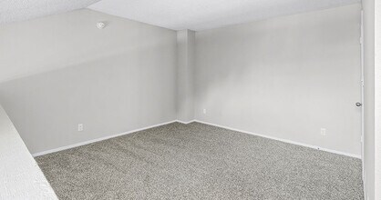 The Oaks of Woodland Park Apartments in Tampa, FL - Foto de edificio - Building Photo