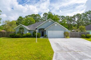 2116 Wood Stork Ave in St. Augustine, FL - Building Photo