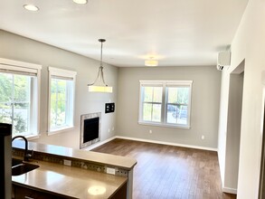 514 Cascade Ave in Langley, WA - Building Photo - Building Photo